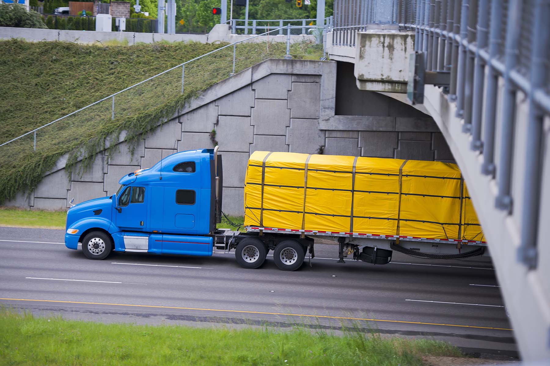 AXO freight broker truck carrying cotton